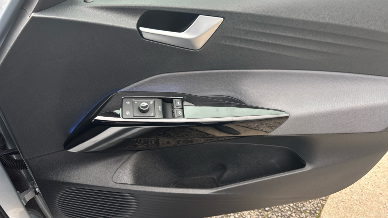 Volkswagen ID.3 150kW Life Pro Performance 58kWh 5dr Auto Electric Hatchback